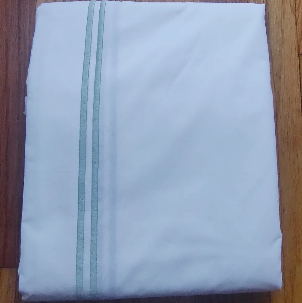 Restoration Hardware Italian Satin Stitch King Bed Skirt Embroidered White